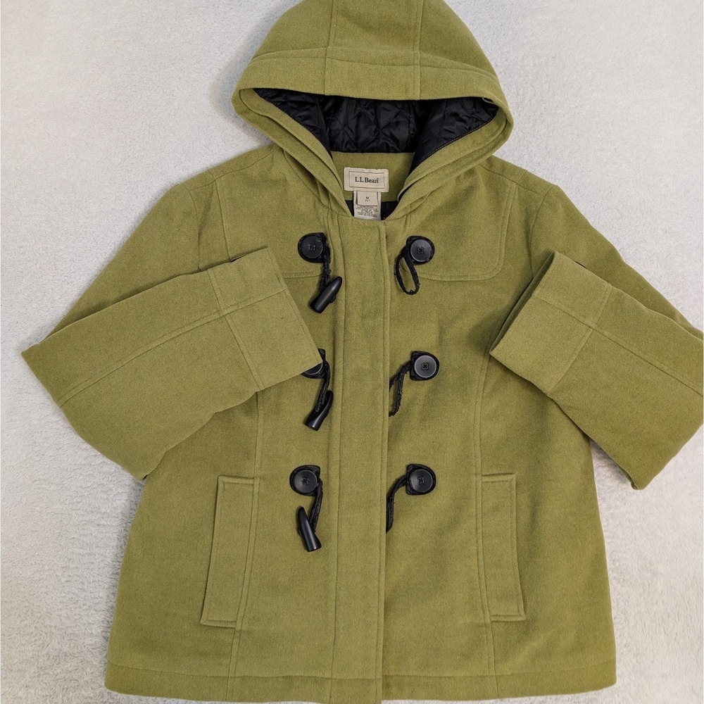 LL Bean Womens M Petite Duffle Coat Hooded Toggle Closure Wool Lined Green